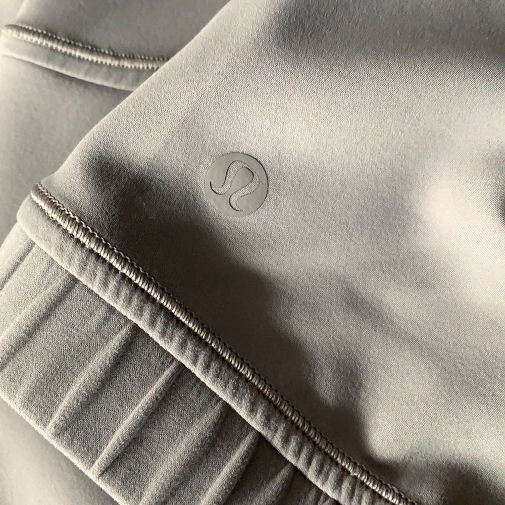 Lululemon Luxtreme Purple Hoodie - Picture 5 of 7